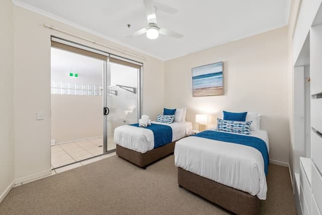 3 BR Premium Water View