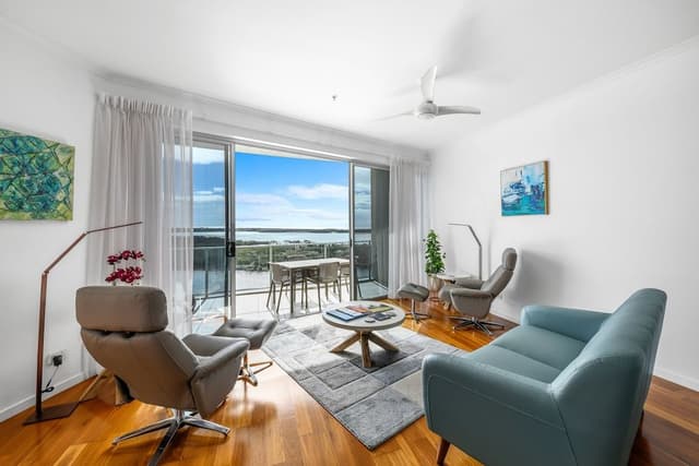 1 BR Premium Water View