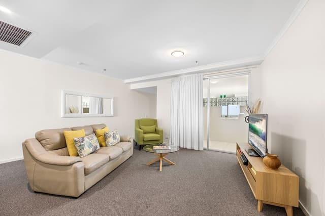 1 BR Premium Water View
