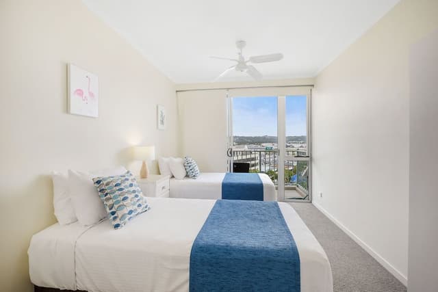 3 BR Premium Water View