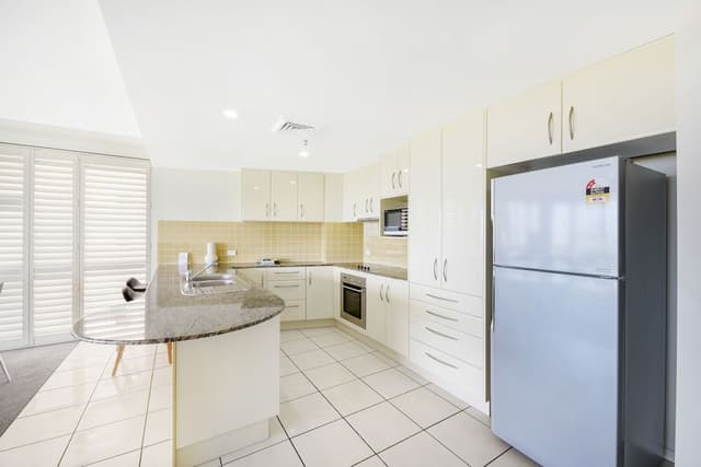1 BR Premium Water View