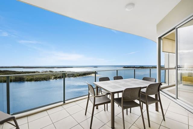 2 BR Premium Water View
