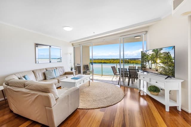 2 BR Premium Water View