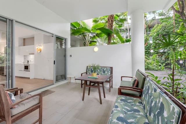 Family Apartment, 2 Bedrooms, Patio, Garden View
