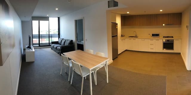 1 Bedroom in 2-Bedroom Apartment