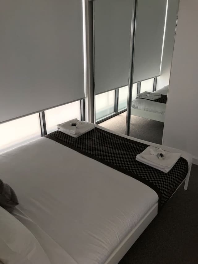 1 Bedroom in 2-Bedroom Apartment