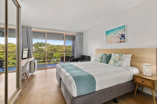Two Bedroom Apartment with Spa