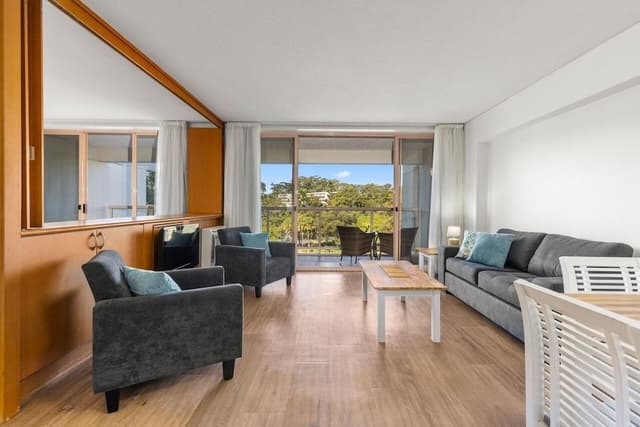 Two Bedroom Apartment with Spa