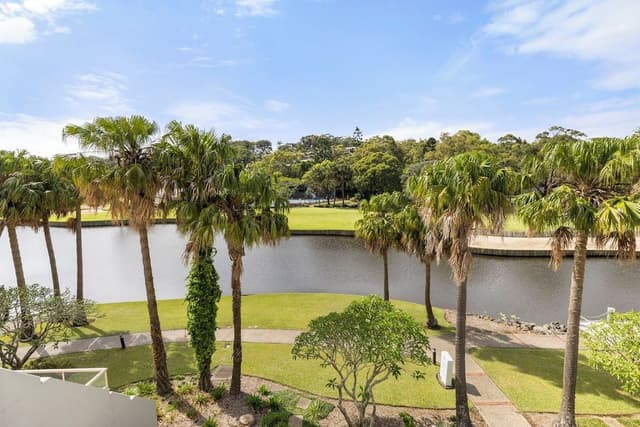 Three Bedroom Apartment with Spa