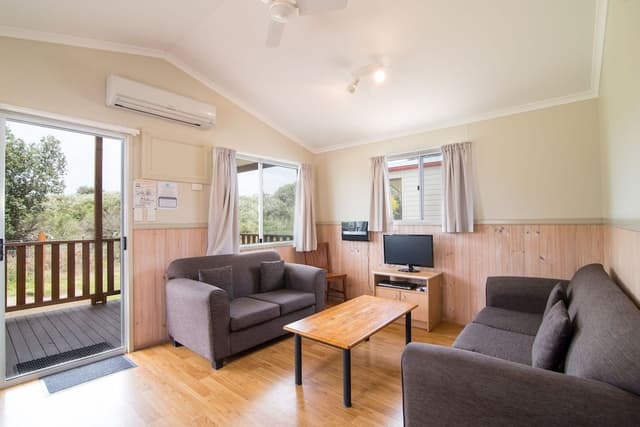 Deluxe 2 Bedroom Cabin