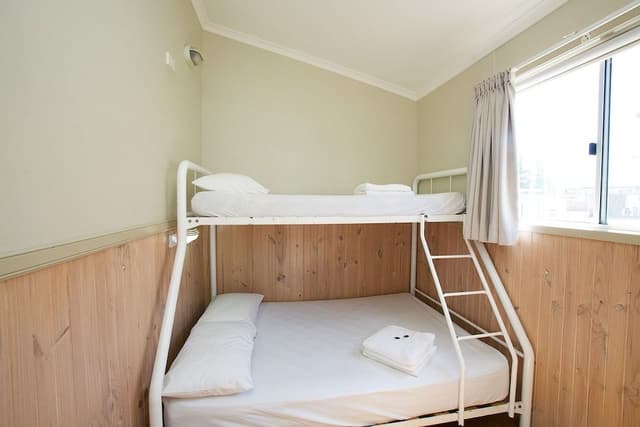 Deluxe 2 Bedroom Cabin