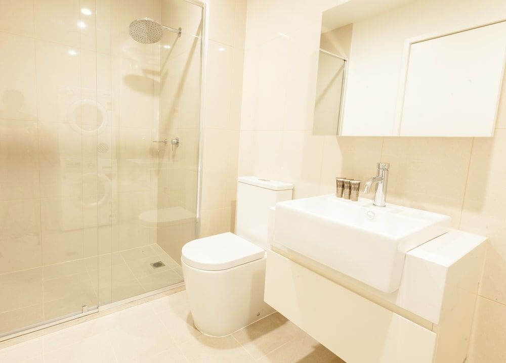 U101 Brunswick Living Brand New Deluxe Balcony Apartment close to Airport and CBD4