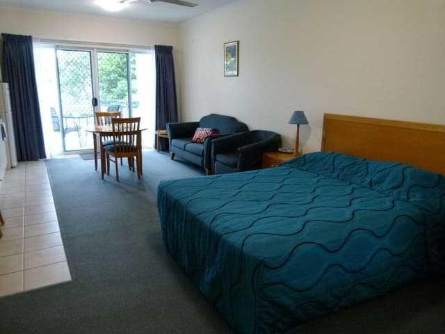 One Bedroom Apartment