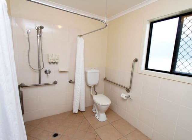 Room, 1 Queen Bed, Accessible