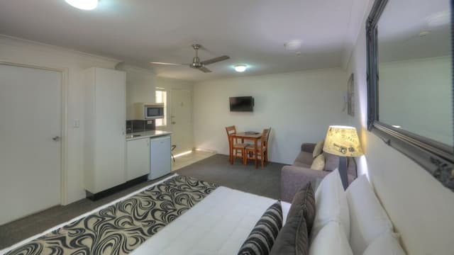 Executive Queen Room