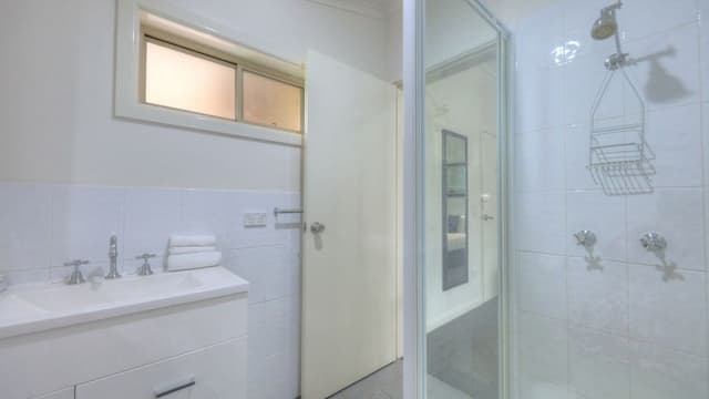 Executive Queen Room