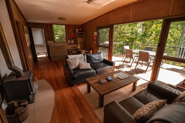 Deluxe 2 Bedroom Cottage (Tallowood)