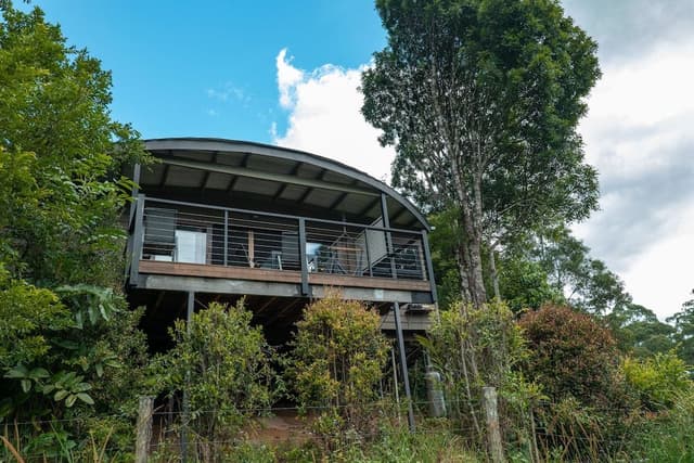 Deluxe 2 Bedroom Cottage (Tallowood)