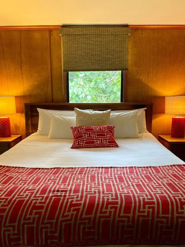 Romantic Cottage, 1 Bedroom (Silky Oak)
