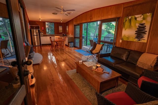 2 Bedroom Cottage (Rose Gum)