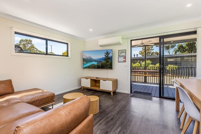 Family Cabin (Sleeps 5) Wheelchair Accessible