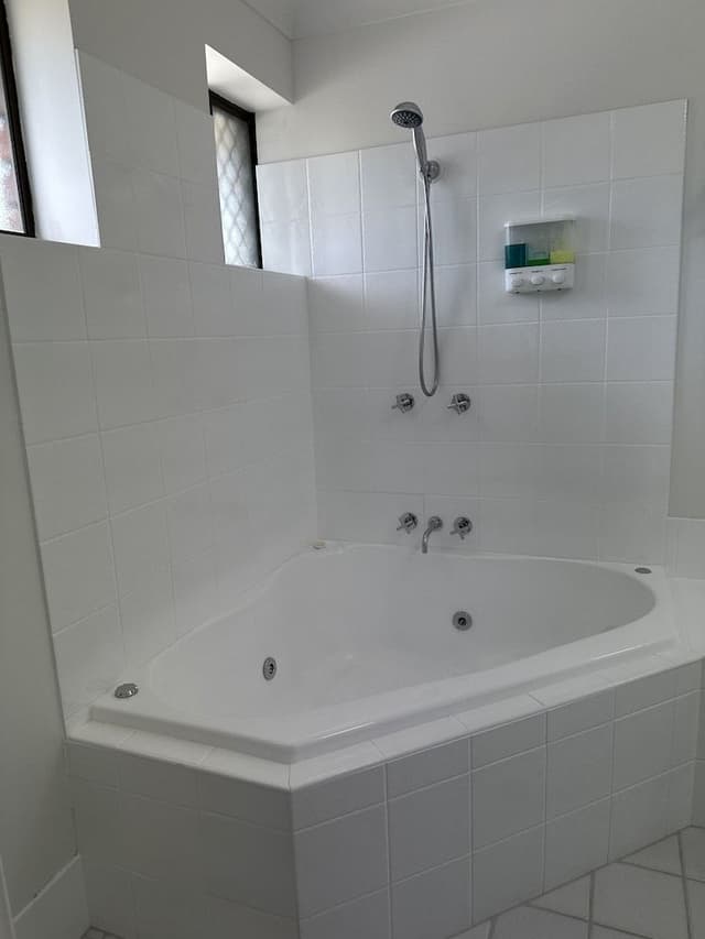 Executive Room, 1 Queen Bed, Non Smoking, Jetted Tub