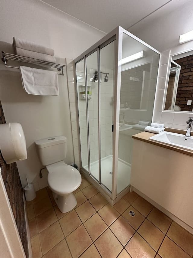 Standard Room, 1 Queen Bed, Non Smoking, Balcony (Standard Queen Room)
