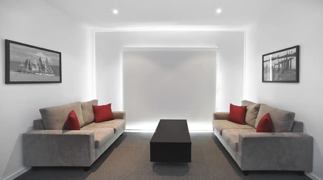 Family Studio (4 Person)