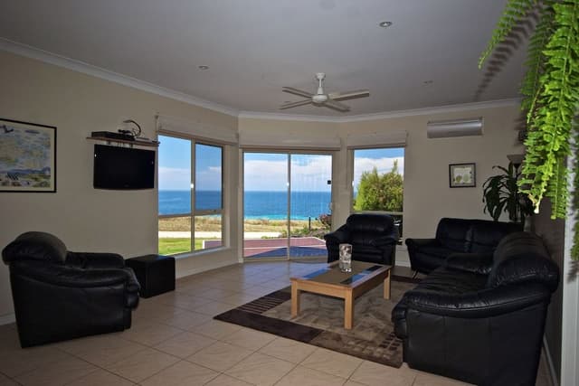 Apartment, 3 Bedrooms, Sea View (Searenity)