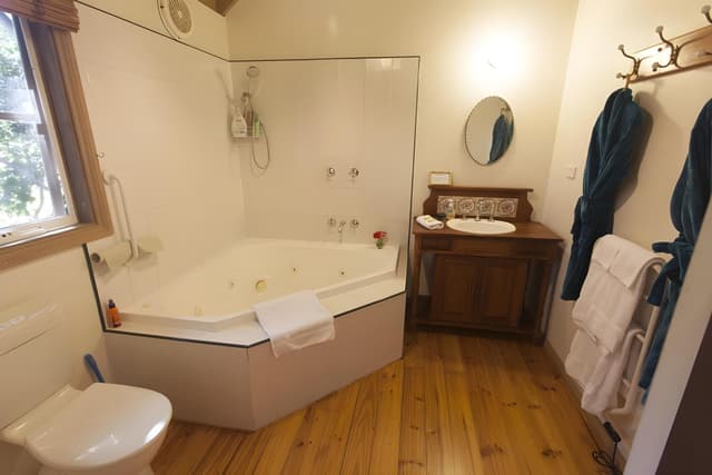 Cottage 2