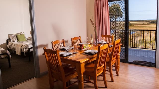 Classic Cottage, Multiple Beds, Refrigerator & Microwave, Garden Area