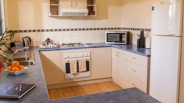 Classic Cottage, Multiple Beds, Refrigerator & Microwave, Garden Area