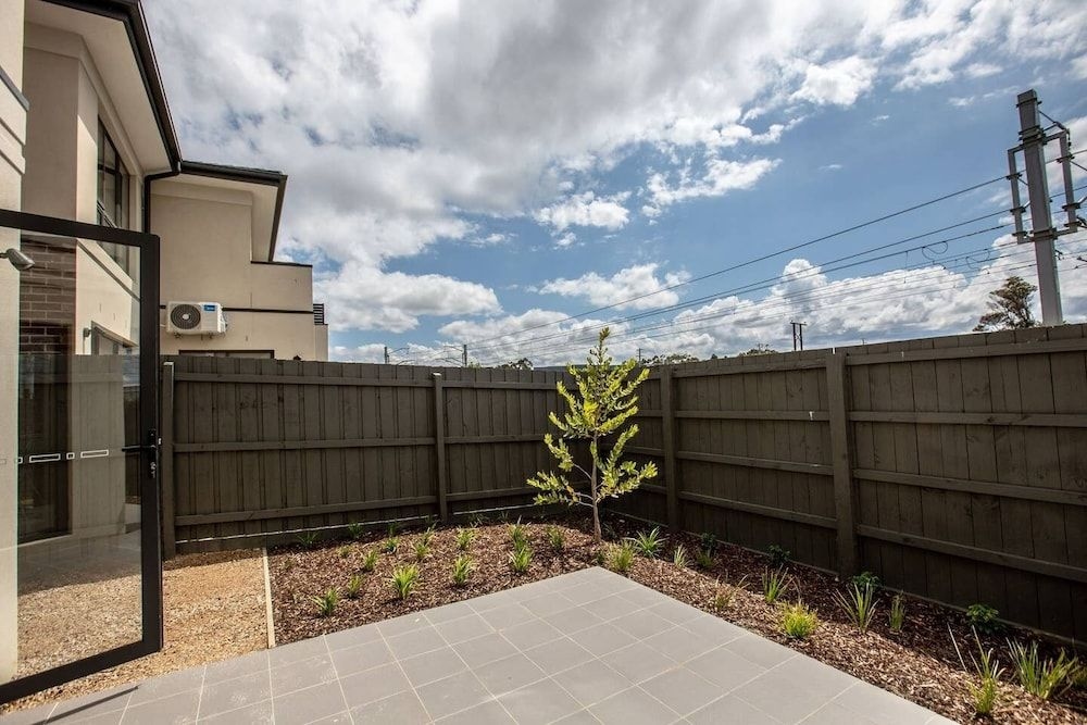 Captivating large 4BR@Narre Warren3