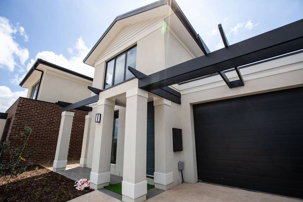 Captivating large 4BR@Narre Warren2