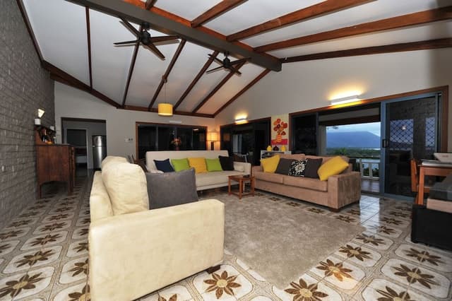 House, 3 Bedrooms