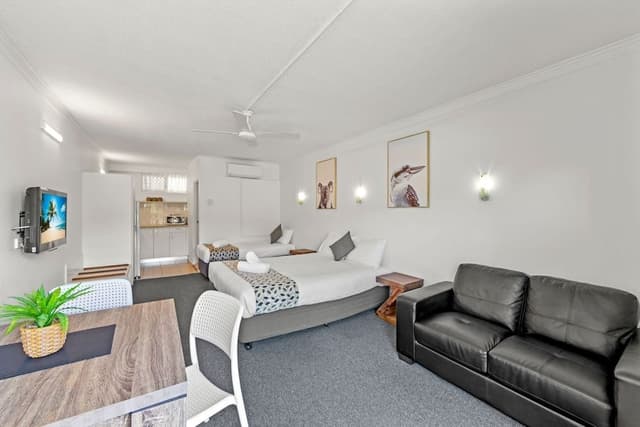 Motel Room Triple