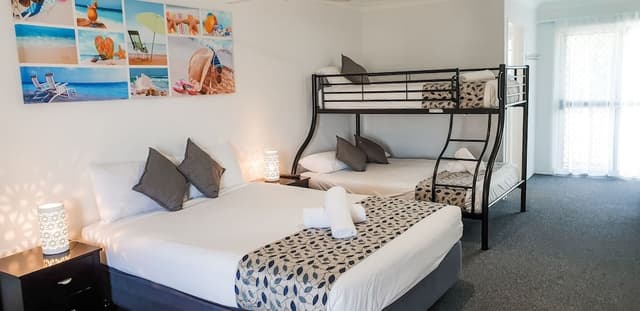 1 Bedroom Large Family Unit