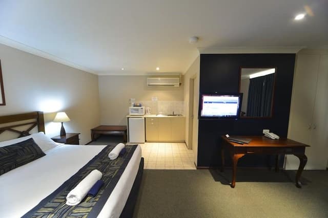 Standard Room, Non Smoking, Kitchenette (Standard Queen & Single)