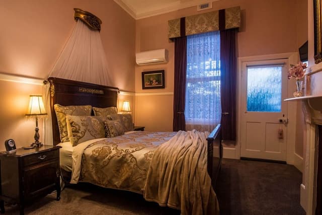 Standard Room, Non Smoking (Suite 2)