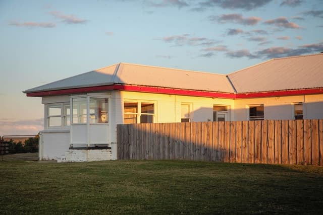House, 3 Bedrooms, 2 Bathrooms (Light Keepers)