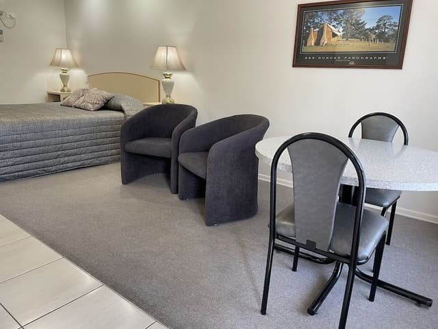 Queen Room