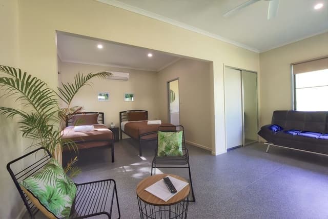 Superior Twin Room – Chalet 1