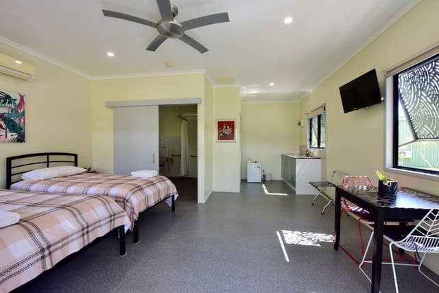 Wheel Chair accessible room - Chalet 4
