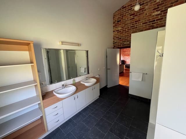 Group Lodge (4 Queen, 2 Single and 5 Bunk Bed), 4 Bedrooms, Pool View
