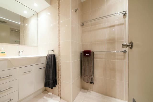 2 Bedroom Apartment with Tri Bunk