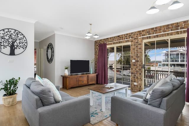 Family Apartment, 3 Bedrooms, River View