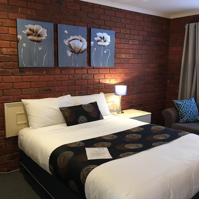 Queen Room