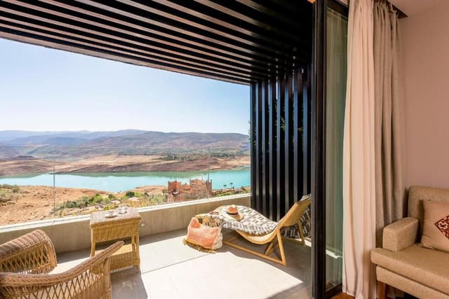 Lac - Double bedroom with view