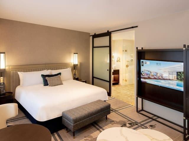 Superior Suite, 1 King Bed