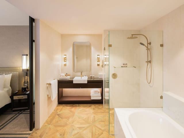 Superior Suite, 1 King Bed